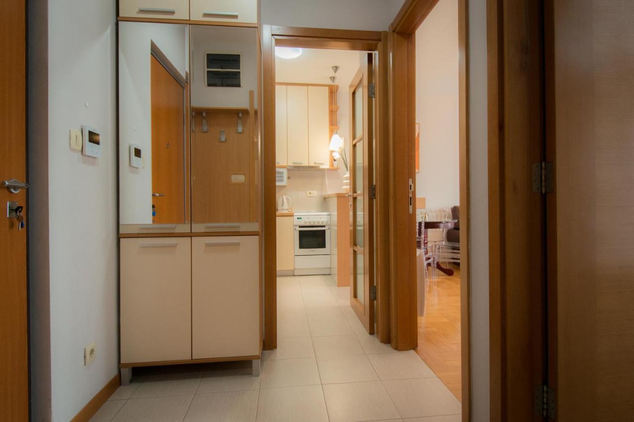 City Nest Apartment Podgorica Kültér fotó